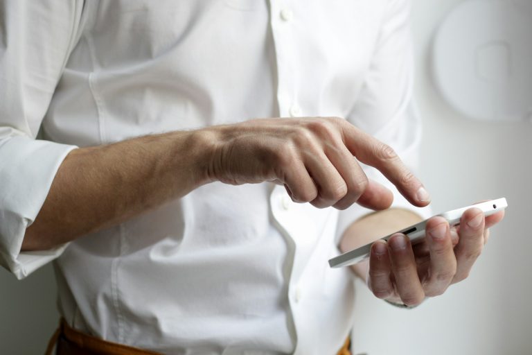 Van wie is het nummer +31 527 75 50 56 – Dit is de beller